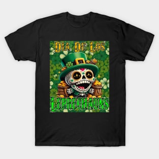 St Patrick's Day - Dia de los Leprechauns (Shamrock Background) T-Shirt